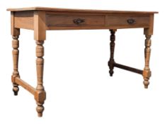 19TH CENTURY ARTS & CRAFTS EDWARDIAN WALNUT WRITING TABLE