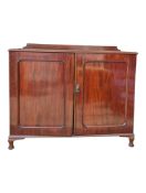 19TH CENTURY VICTORIAN LINEN PRESS CUPBOARD CABINET