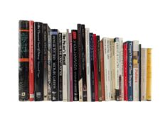 COLLECTION OF VINTAGE STUDIO POTTERY ART REFERENCE BOOKS