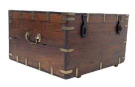 19TH CENTURY OAK & ELM WOOD BRASS BOUND CAMPAIGN STYLE TRUNK CHEST