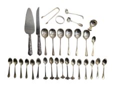 COLLECTION OF 19TH/20TH HALLMARKED SILVER FLATWARE
