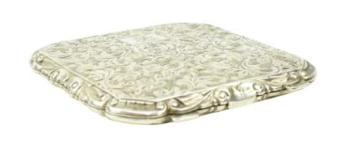 20TH CENTURY CZECHOSLOVAKIA CONTINENTAL 900 SILVER COMPACT