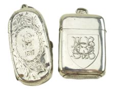 VICTORIAN HALLMARKED SILVER TWIN SOVEREIGN CASE & A VESTA CASE