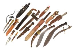 COLLECTION OF ASSORTED KNIVES & DAGGERS