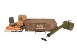 COLLECTION OF ASSORTED MILITARIA