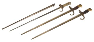COLLECTION OF 19TH CENTURY FRENCH BAYONETS