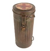 WWII SECOND WORLD WAR GERMAN GAS MASK CANISTER