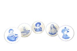 DELFTS BLAUW VINTAGE 20TH CENTURY DUTCH BLUE & WHITE PLATES