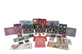 LARGE COLLECTION OF COMMEMORATIVE & UNCIRCULATED COINS