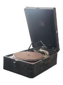 HMV EARLY 20TH CENTURY PORTABLE GRAMOPHONE RECORD PLAYER