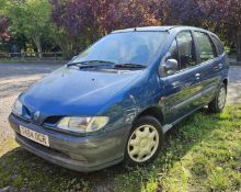 T484 OCR - 1999 RENAULT MEGANE IN BLUE