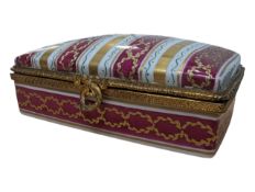 VINTAGE 20TH CENTURY LIMOGES FRENCH PORCELAIN HAND PAINTED CASKET