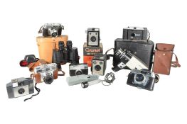 COLLECTION OF VINTAGE MID CENTURY CAMERAS