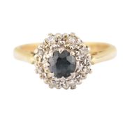 1960S 18CT GOLD SAPPHIRE & DIAMOND CLUSTER RING