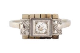 RETRO 14CT WHITE GOLD & DIAMOND RING