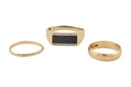 THREE HALLMARKED 9CT GOLD BAND RINGS