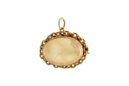 19TH CENTURY GOLD & AGATE BROOCH PIN