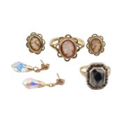 COLLECTION OF 9CT GOLD JEWELLERY