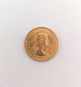 1957 ELIZABETH II 22CT GOLD SOVEREIGN COIN