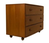 ERCOL - MODEL 412 - MID CENTURY ELM CHEST OF DRAWERS