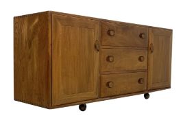 ERCOL - WINDSOR RANGE - MID CENTURY ELM SIDEBOARD CREDENZA
