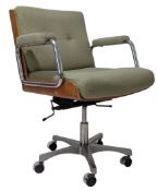 GIROFLEX - RETRO MID CENTURY UPHOLSTERED & CHROME SWIVEL CHAIR