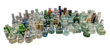 COLLECTION OF GLASS INK WELLS, TRINKET POTS, APOTHECARY JARS, VIALS & SIMILAR