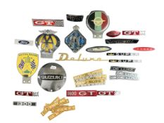 AUTOMOBILA - MIXED COLLECTION VINTAGE CAR BADGES.