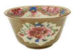 18TH CENTURY QING BATAVIA GLAZED TEABOWL & SAUCER