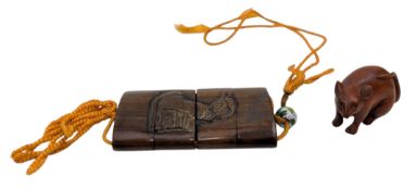 20TH CENTURY JAPANESE NETSUKE IN FORM OF A RAT & A 3 TIERS INRO LACQUER CONTAINER