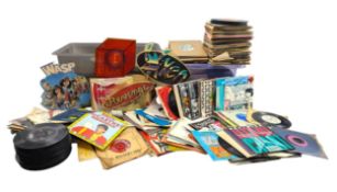 LARGE MIXED COLLECTION OF APPROX. 600 VINYL SINGLES