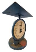 SET OF VINTAGE SALTER MODEL 250 CAST METAL WEIGHING SCALES