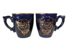PAIR OF 20TH CENTURY USSR SOVIET DOVBYSH STYLE PORCELAIN CUPS / MUGS