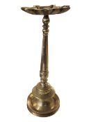 18TH / 19TH CENTURY INDIAN BRASS MULTIPLE WICK OIL LAMP