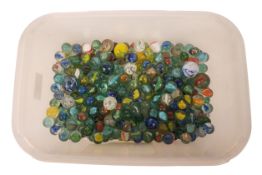 COLLECTION OF 19TH AND 20TH CENTURY GLASS MARBLES