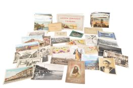 COLLECTION OF EARLY TO LATE 20TH CENTURY VINTAGE POSTCARDS