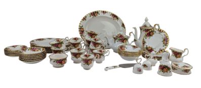 ROYAL ALBERT - LARGE OLD COUNTRY ROSES PORCELAIN TEA SERVICE