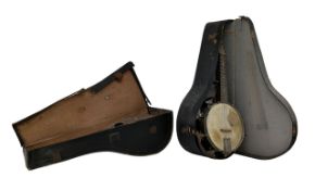 VINTAGE MANDOLIN & MELODY MAKER BANJO