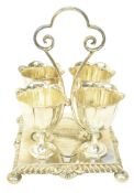 EARLY 20TH CENTURY EDWARD VII HALLMARKED SILVER EGG CUPS AND HOLDER