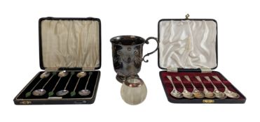 EDWARD VII HALLMARKED SILVER CHRISTENING MUG & TWO CASES OF SILVER SPOONS