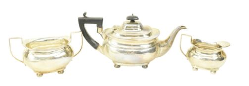 20TH CENTURY GEORGE V HALLMARKED SILVER TEA SERVICE
