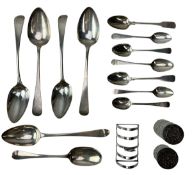 COLLECTION OF GEORGIAN HALLMARKED SILVER TABLE SPOONS & OTHER FLATWARE