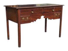 18TH CENTURY GEORGE III MAHOGANY WRITING TABLE DESK