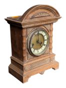 19TH CENTURY VICTORIAN 8-DAY MANTEL CLOCK