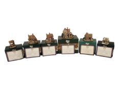 LILLIPUT LANE - COLLECTION OF VINTAGE 20TH CENTURY RESIN COTTAGE FIGURES