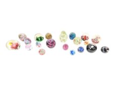 COLLECTION OF 20TH CENTURY STUDIO GLASS PAPER WEIGHTS