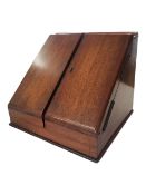 19TH CENTURY VICTORIAN MAHOGANY DESK TIDY