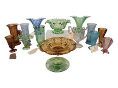 COLLECTION OF 20TH CENTURY ART DECO GLASS DECORATIVE VASES AND MORE