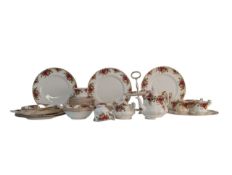 ROYAL ALBERT - OLD COUNTRY ROSES - COLLECTION OF 20TH CENTURY BONE CHINA