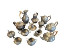 COLLECTION OF 19TH AND 20TH CENTURY VINTAGE PEWTER HOUSEHOLD PIECES
